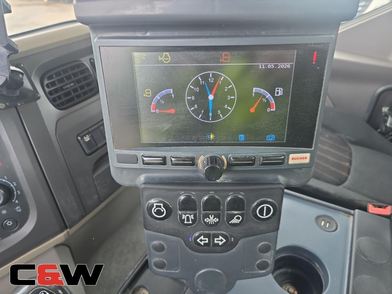 Vehicle image 30